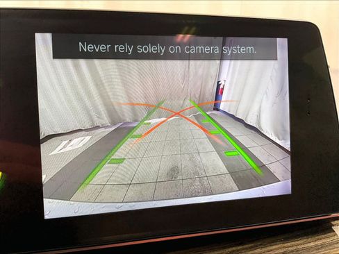 Used 2018 BMW 530i xDrive w/ Premium Package image 19