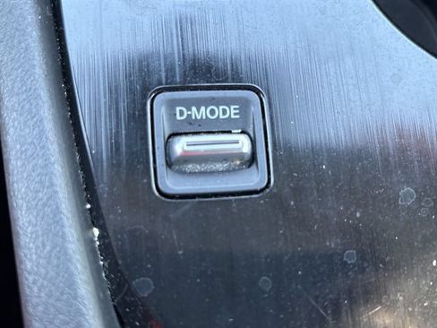 Used 2026 Nissan Rogue SV FWD image 9