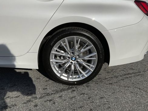 Used 2023 BMW 330i xDrive Sedan w/ Premium Package image 22