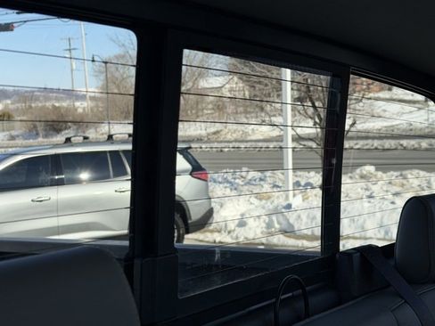 Used 2018 GMC Sierra 1500 SLT w/ SLT Premium Package image 7