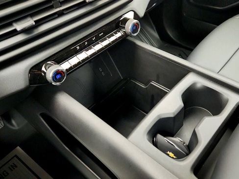 Used 2024 Chevrolet Silverado EV W/T AWD/4WD image 16