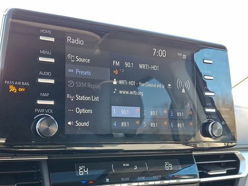 Used 2024 Toyota Sienna XLE image 15