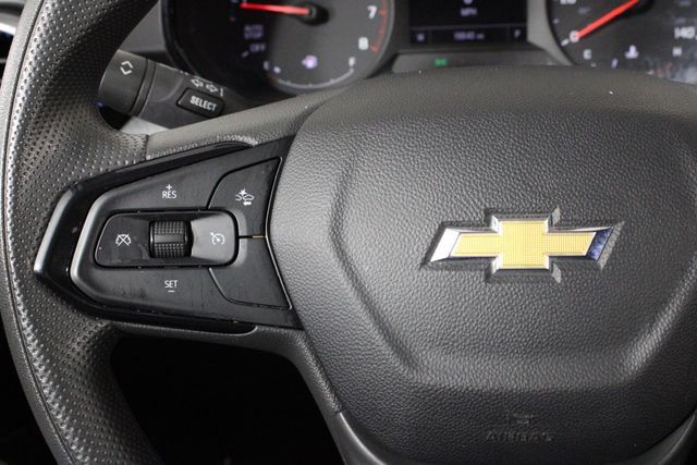 Used 2025 Chevrolet Trax LS w/ LS Convenience Package FWD image 8