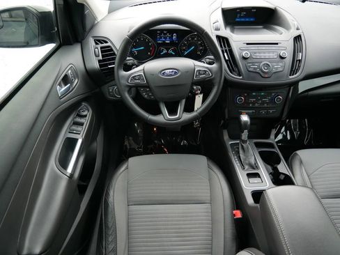 Certified 2017 Ford Escape SE w/ SE Sport Appearance Package image 12