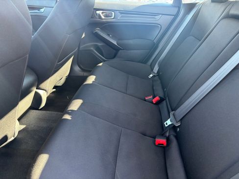 Certified 2022 Honda Civic EX image 17