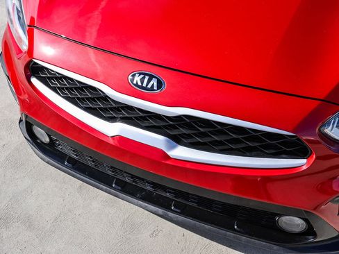 Used 2019 Kia Forte LXS image 8