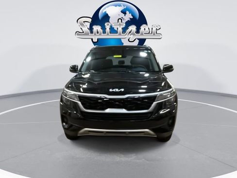 Certified 2022 Kia Seltos S image 3