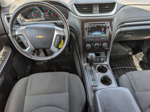 Used 2017 Chevrolet Traverse LT AWD/4WD image 7