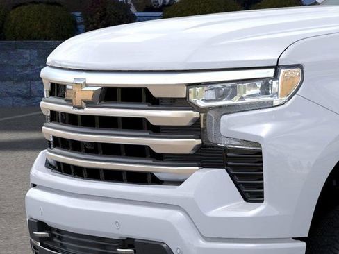 New 2026 Chevrolet Silverado 1500 High Country w/ High Country Premium Package AWD/4WD image 13