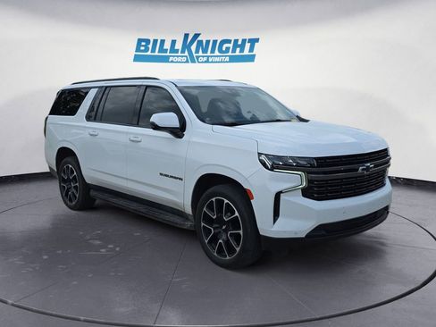 Used 2022 Chevrolet Suburban RST w/ Luxury Package AWD/4WD image 7