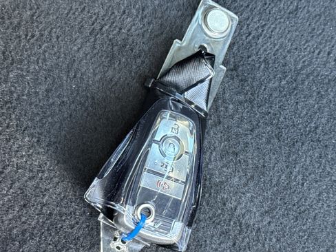 Used 2018 Ford Mustang GT Premium image 33