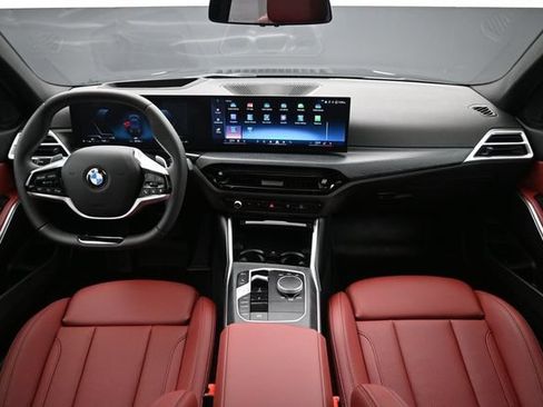 Used 2025 BMW 330i xDrive Sedan w/ Premium Package AWD/4WD image 12