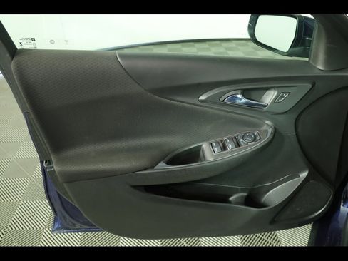 Used 2022 Chevrolet Malibu LT image 21