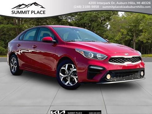 Certified 2021 Kia Forte LXS FWD image 1