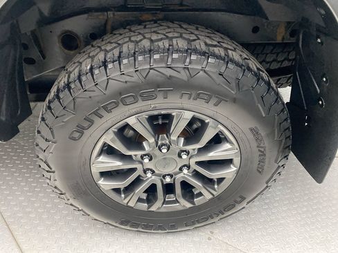 Used 2019 Ford Ranger XLT w/ Equipment Group 302A Luxury AWD/4WD image 10