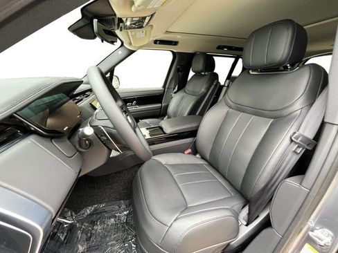 New 2026 Land Rover Range Rover Long Wheelbase SE AWD/4WD image 10