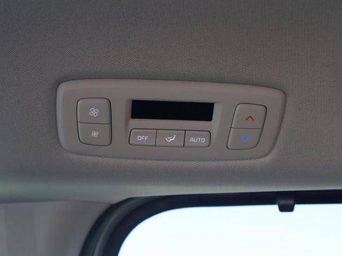 New 2026 Kia Carnival EX FWD image 21