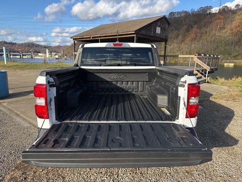 Used 2022 Ford Maverick XL image 6