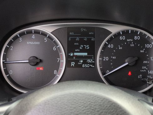 Certified 2025 Nissan Kicks Play S image 19