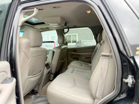 Used 2004 Chevrolet Tahoe Z71 w/ Z71 Preferred Equipment Group image 11