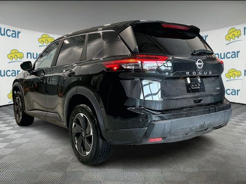 Used 2025 Nissan Rogue SV image 5