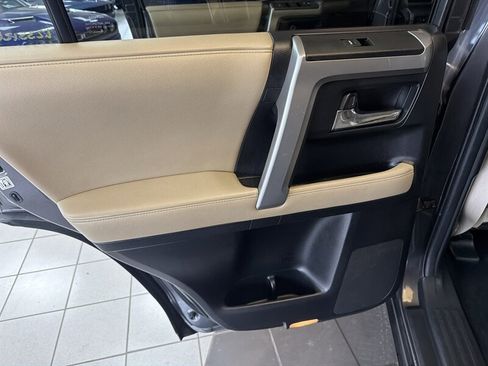 Used 2017 Toyota 4Runner SR5 image 22