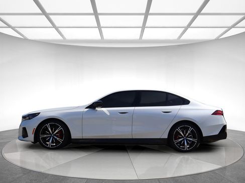 Used 2024 BMW i5 M60 w/ Premium Package AWD/4WD image 4
