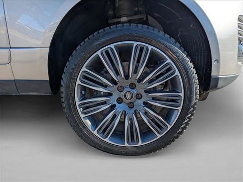 Used 2020 Land Rover Range Rover Long Wheelbase HSE image 22