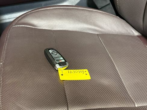 Used 2025 Ford Explorer Platinum w/ LUX Leather Package AWD/4WD image 20