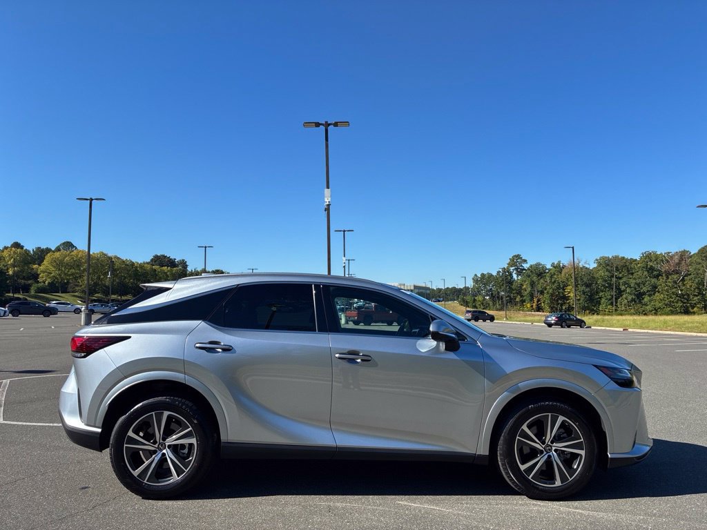 Certified 2025 Lexus RX 350 Premium w/ Convenience Package FWD image 4