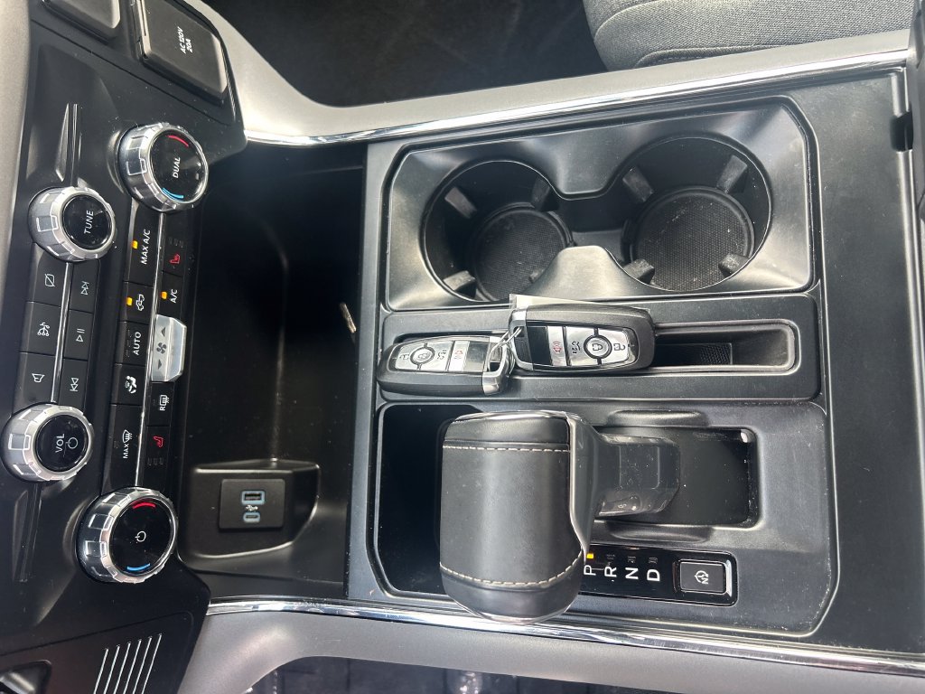Used 2024 Ford F150 Lightning XLT AWD/4WD image 29
