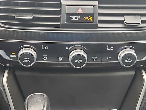 Used 2018 Honda Accord Sport image 16