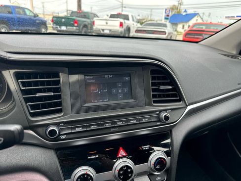 Used 2019 Hyundai Elantra SE w/ Cargo Package image 20