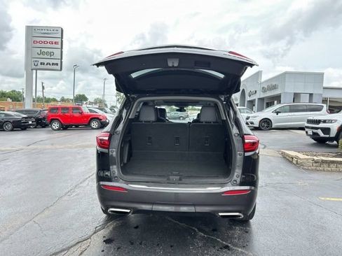 Used 2018 Buick Enclave Premium w/ Experience Buick Package AWD/4WD image 6
