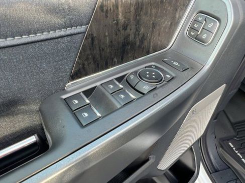 New 2024 Ford F250 Lariat w/ Lariat Ultimate Package image 42