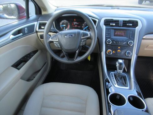 Used 2013 Ford Fusion SE image 13