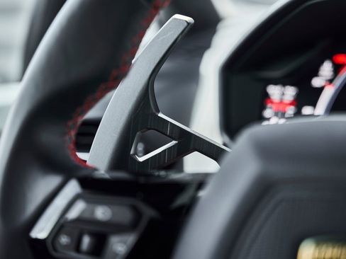 Used 2024 Lamborghini Huracan EVO AWD/4WD image 45