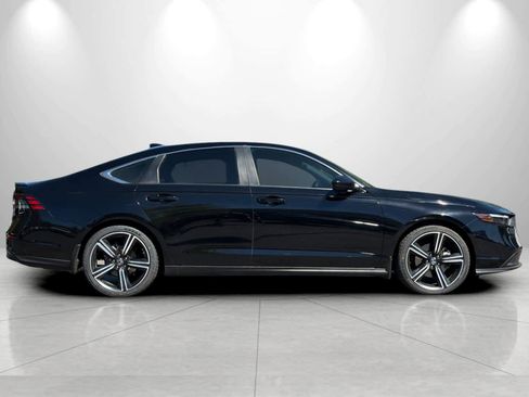 Used 2024 Honda Accord Sport image 8
