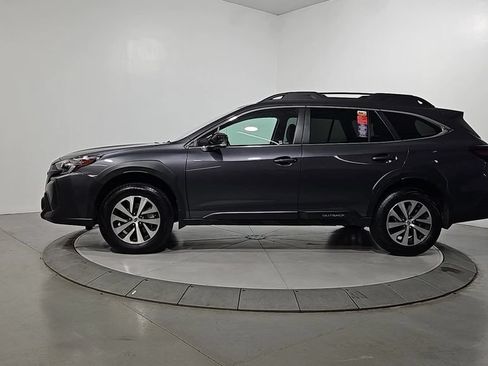 Certified 2025 Subaru Outback Premium AWD/4WD image 2