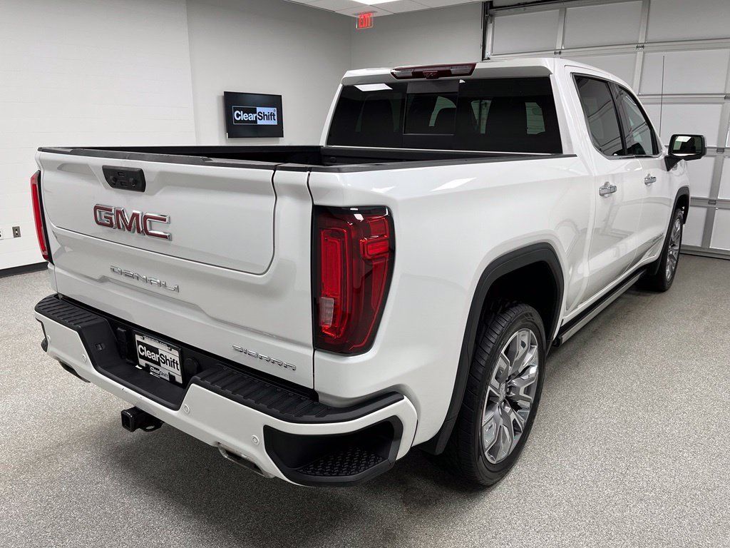 Used 2023 GMC Sierra 1500 Denali w/ Denali Reserve Package AWD/4WD image 10