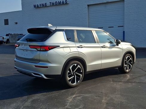 Used 2022 Mitsubishi Outlander SE AWD/4WD image 6