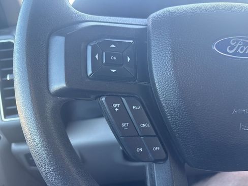 Used 2018 Ford F150 XLT AWD/4WD image 17
