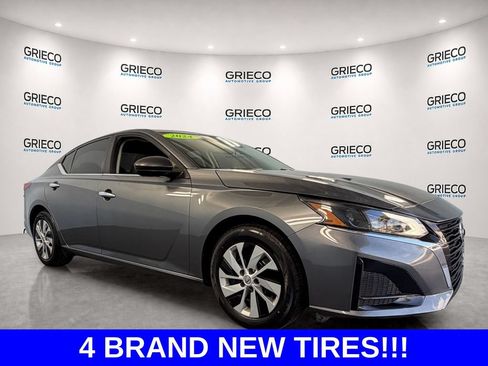 Used 2024 Nissan Altima 2.5 S FWD image 1