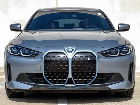 Used 2022 BMW i4 eDrive40 w/ Premium Package image 6