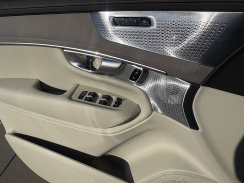 New 2026 Volvo XC90 B6 Ultra image 15