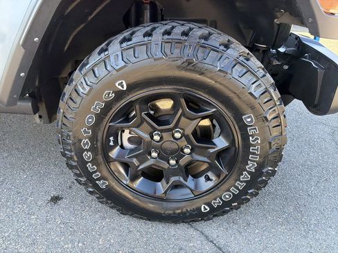 Used 2023 Jeep Wrangler Unlimited w/ Cold Weather Group image 34