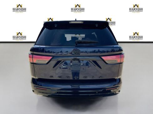 Used 2024 Toyota Sequoia Limited w/ TRD Off-Road Package AWD/4WD image 4