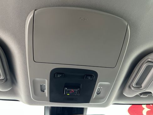 Certified 2023 Toyota Camry SE image 30