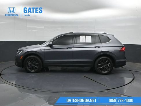 Used 2024 Volkswagen Tiguan SE FWD image 7