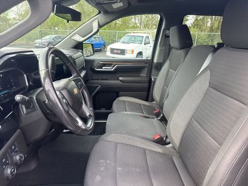 Used 2022 Chevrolet Silverado 1500 LT AWD/4WD image 11